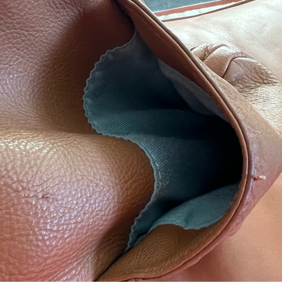 Vintage Italian Tan Pebble Leather Shoulder Bag Mila Paoli Gold-tone hardware - Picture 11 of 13